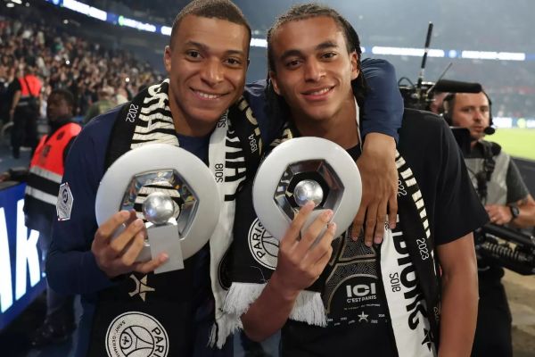  واکنش جالب برادر امباپه به سوال یک هوادار در مورد رئال مادرید