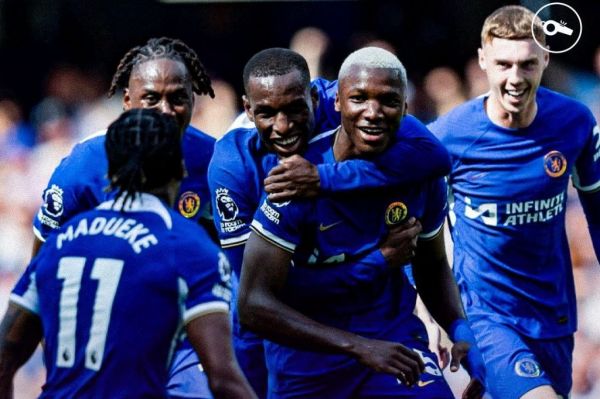  چلسی لیگ برتر انگلیس را با برد خانگی تمام کرد