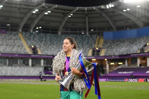 آشفتگی در تیم مردان، روز های خوب در تیم زنان؛ کاتالان ها در انتظار سه گانه زنان