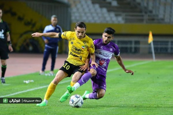 لیگ برتر فوتبال خیز سپاهان برای حفظ سومی