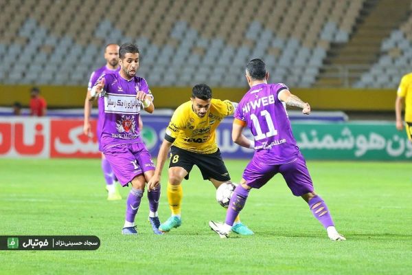 گزارش تصویری اختصاصی دیدار تیمهای سپاهان و هوادار