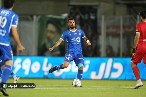  نیک نفس  حیدری بازی را می‌خواباند  صحنه پنالتی پرسپولیس را با این صحنه مقایسه کنید