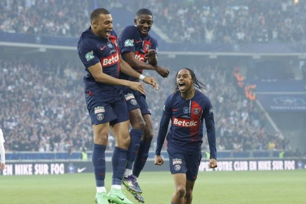 قهرمانی پاریسن ژرمن در جام حذفی فرانسه با گلزنی دمبله