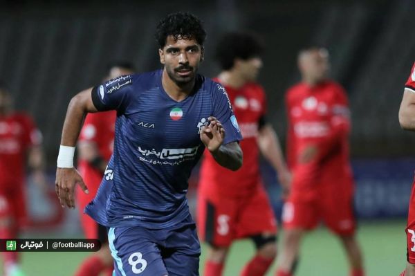  ثابت ایمانی آشیل پاره کرد و خانه نشین شد