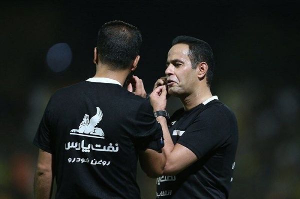 اعلام اسامی داوران دیدارهای هفته بیست و نهم؛ موعود به پرسپولیس رسید کاظمی به استقلال