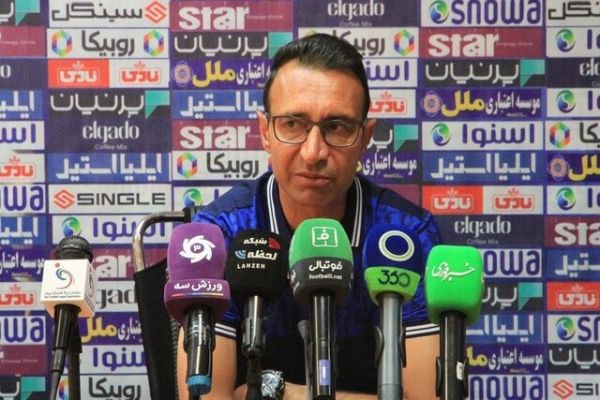 عنایتی در صبا باتری شاگرد ویسی بودم او میتواند فولاد را از این وضعیت خارج کند