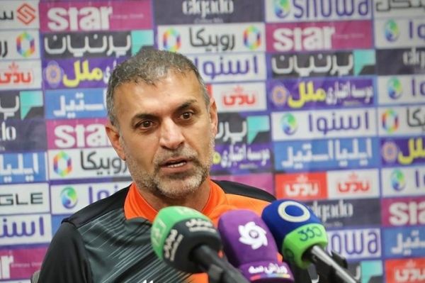  ویسی  با این‌همه بازیکن باتجربه باید بازی را کنترل می‌کردیم