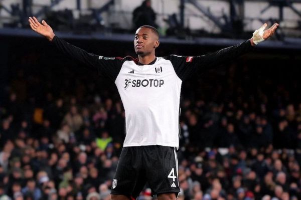 چلسی به دنبال خرید مدافع 26 ساله فولام