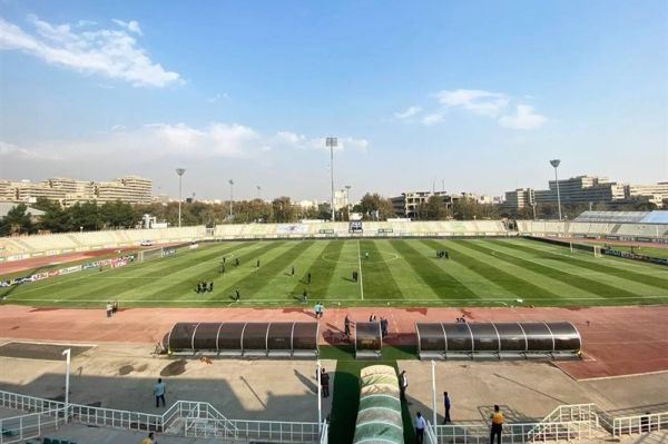 حواشی بازی پیکان و استقلال متفرق شدن هواداران از اطراف ورزشگاه دستگردی