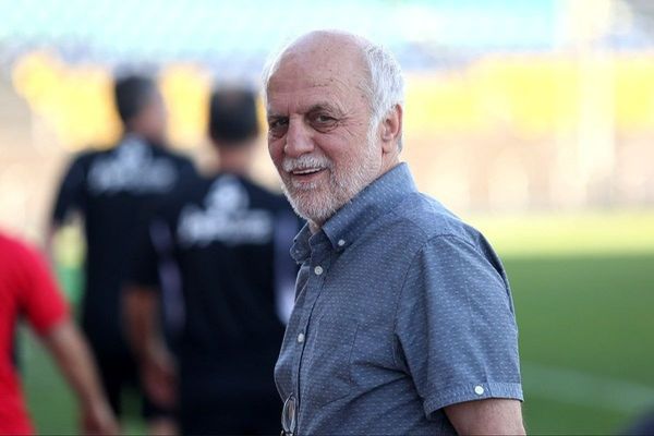  خوردبین  قهرمانی حق پرسپولیس بود