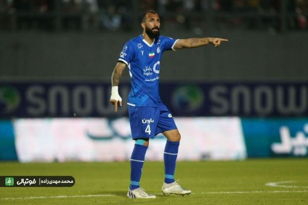 چشمی جنگ ما با پرسپولیس به هیچ وجه برابر نبود با گل آفساید قهرمان شدند