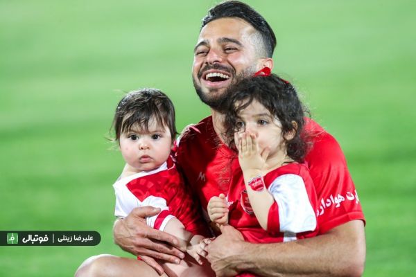 طعنه رفیعی به ماجرای حمایت بازیکنان از اوسمار؛ حق دلالی ما را بدهید