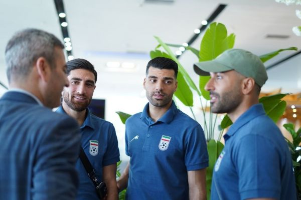  گزارش تصویری  حضور کاروان تیم ملی در فرودگاه امام خمینی  ره