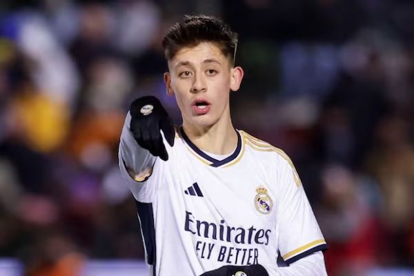 استقبال مورینیو از خرید ستاره رئال مادرید توسط فنرباغچه