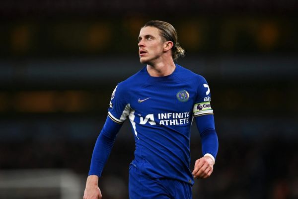 چلسی هافبک ملیپوش خود را ارزان نمیفروشد