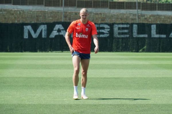 هالند با ستاره منچستریونایتد شریک میشود