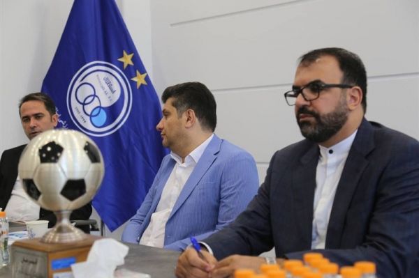 خانی، ادعای سمیعی را رد کرد رییس هیات مدیره، هیچ وقت در جلسات حاضر نمیشد