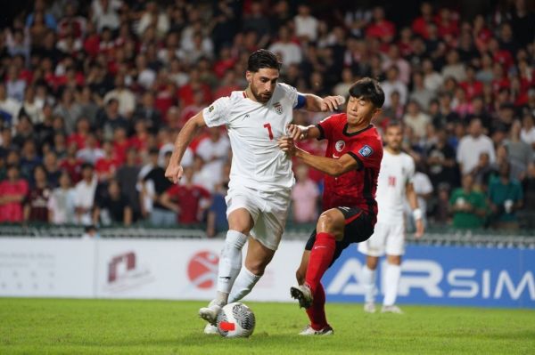 پاگشای بازیکنان هنگ کنگ در بازی مقابل ایران