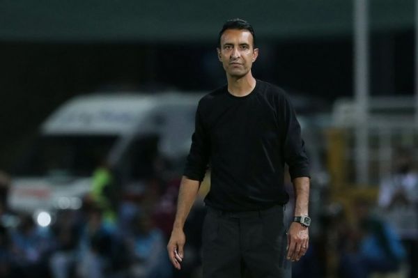  رضا عنایتی به دیدار آندرس اینیستا رفت