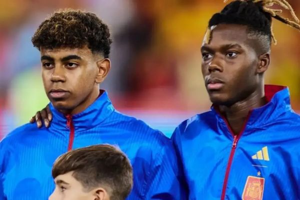  ستایش سرمربی ایرلند شمالی از ستاره‌های جوان لاروخا