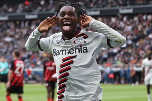 بارسلونا به دنبال جذب مدافع هلندی بایرلورکوزن