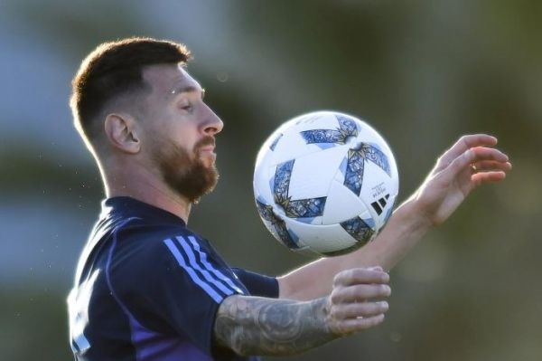  مسی اعتراف کرد  در فینال لیگ قهرمانان اروپا طرفدار دورتموند بود