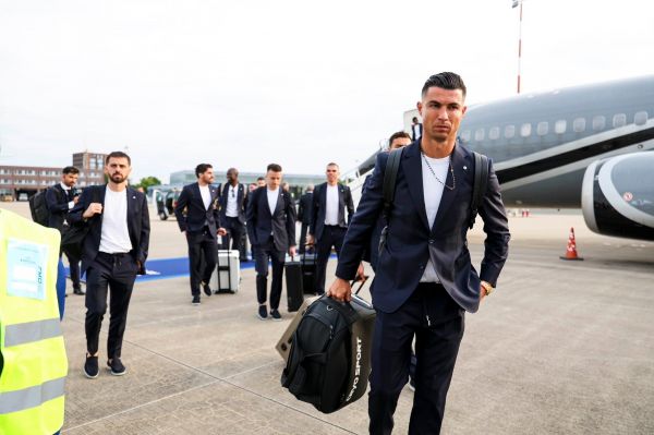 عکس؛ لحظه ورود رونالدو و پرتغالیها به آلمان برای یورو 2024