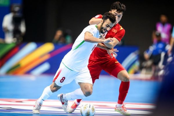 مرد سال فوتسال آسیا به تیم گهر زمین پیوست