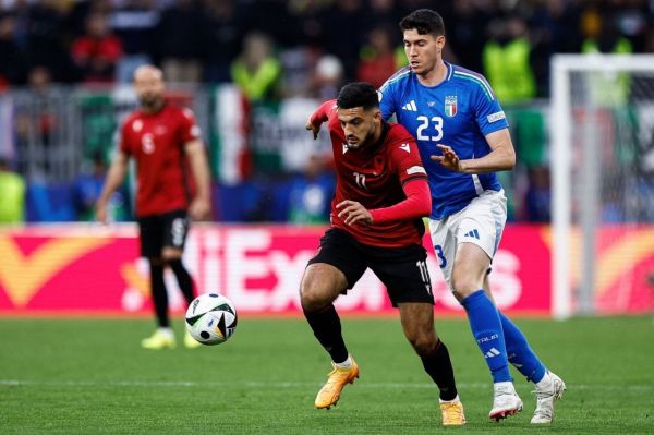  یوونتوس و میلان به دنبال جذب مهاجم اهل آلبانی تیم چلسی