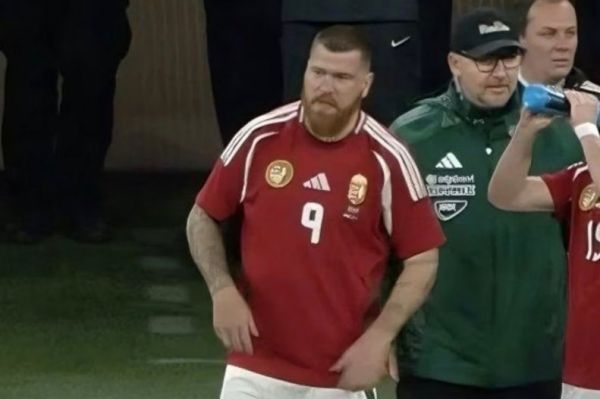  واکنش مهاجم مجارستان به سوژه شدن اضافه وزنش