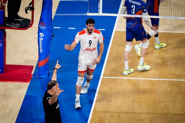  خانزاده  از بحران خارج شدیم  مردم حمایت کنند روزهای خوبی در راه است