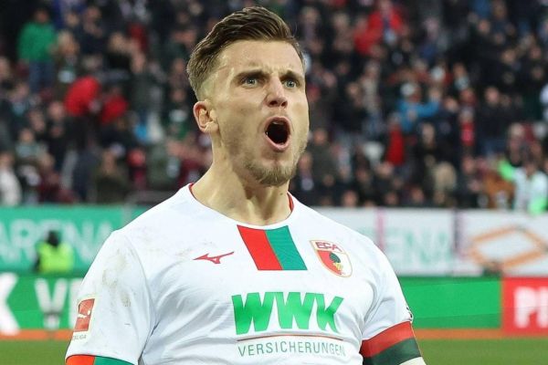 مهاجم آگزبورگ هدف جدید میلان برای تقویت خط حمله