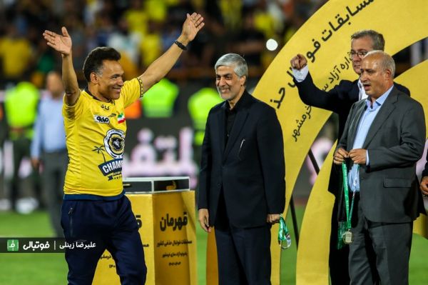 مورایس، هفتمین سرمربی خارجی قهرمان جام حدفی