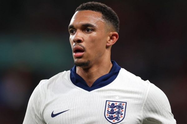 یک بازی ضعیف دیگر از آرنولد در یورو ۲۰۲۴ در پست غیر تخصصی