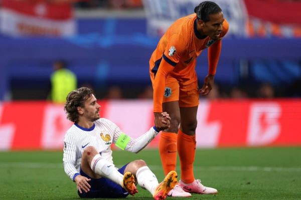 هلند صفر - صفر فرانسه؛ تساوی در شبی که خبری از امباپه نبود