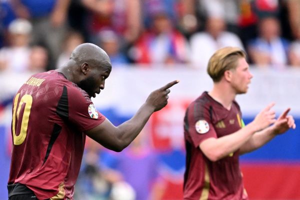 ترکیب بلژیک - رومانی کار سخت شیاطین سرخ مقابل صدرنشین