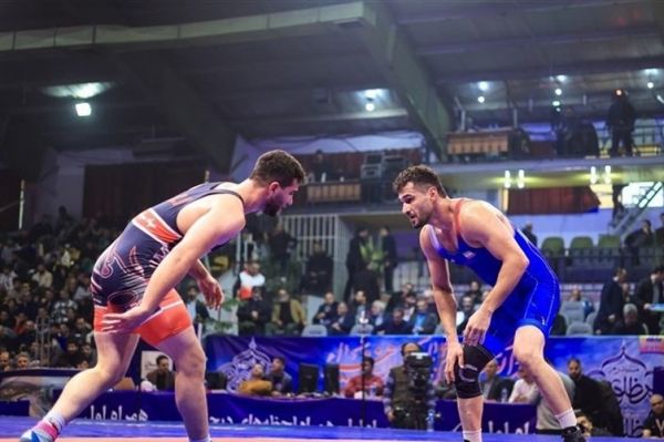 تعلیق ۲۲ کشتیگیر به دلیل غیبت در جام تختی