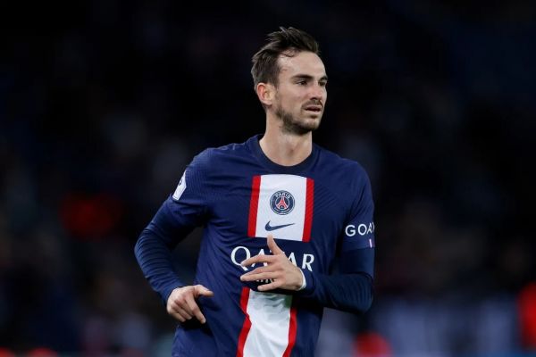  آینده هافبک اسپانیایی پاری سن ژرمن نامشخص است