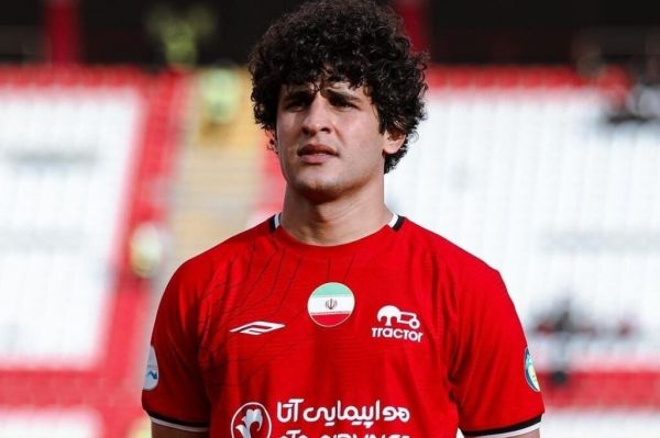  صفا هادی  بازیکن آزادم و به‌زودی تصمیم می‌گیرم