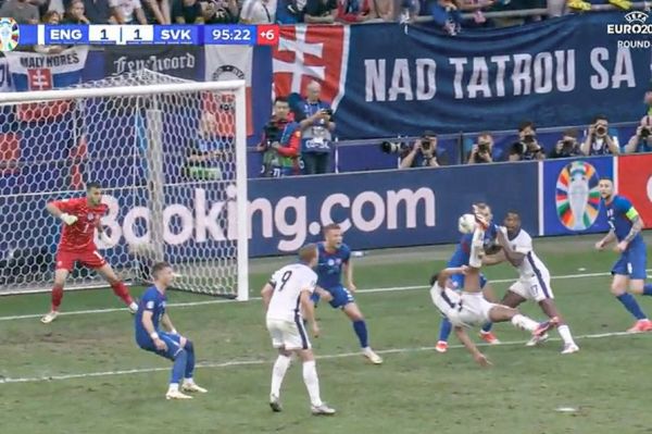  عکس؛ گل برگردان دیدنی بلینگام به اسلواکی در دقیقه 95