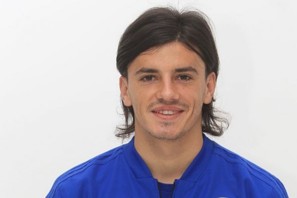 وینگر بوسنیایی مورد نظر استقلال تست پزشکی داد