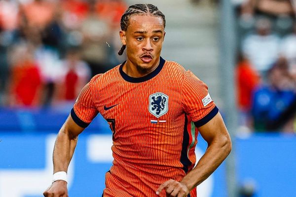 بایرن مونیخ در پی توافق با پاری سن ژرمن بر سر ژاوی سیمونز