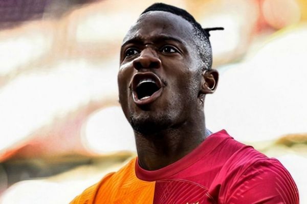 انتقال جنجالی در فوتبال ترکیه؛ باتشوایی از فنرباغچه راهی گالاتاسرای میشود