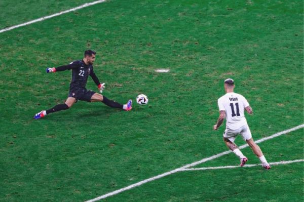 صحبتهای دروازهبان پرتغال بعد از اینکه تیمش را به جمع 8 تیم برتر یورو رساند