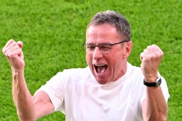  مربی تیم شگفتی‌ساز یورو  می‌توانیم قهرمان شویم