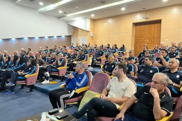  گزارش تصویری  دومین روز همایش مدرسین فوتبال