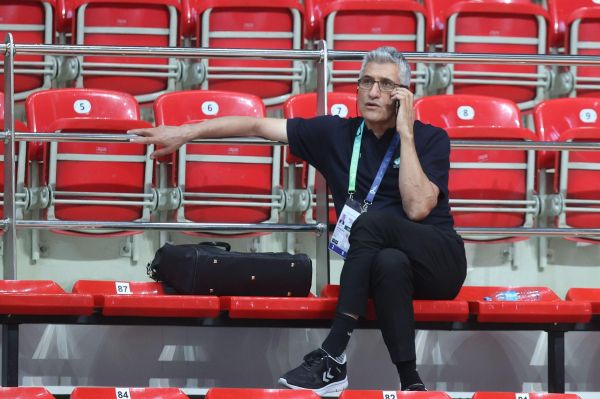 یک پرسپولیسی والیبالی کاندیدای عضویت در هیات مدیره استقلال شد