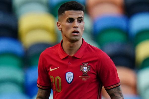  دو باشگاه عربستانی به دنبال خرید مدافع پرتغالی منچسترسیتی