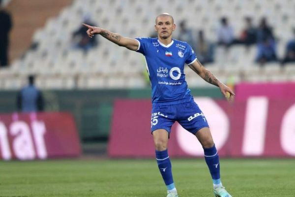 رافائل سیلوا همچنان در استقلال می ماند