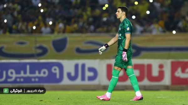  غیررسمی  محمدرضا اخباری در آستانه پرسپولیسی شدن